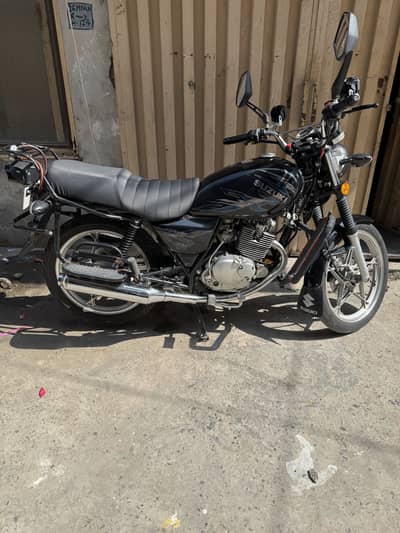 Suzuki gs 150 se 2022
