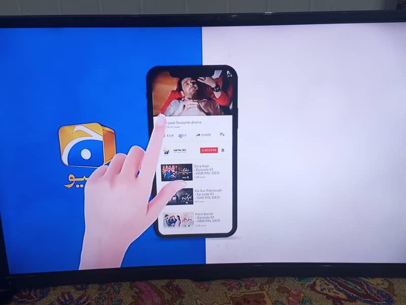 TV WITH ANDROID BOX 8