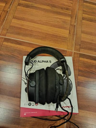hyperx Cloud alpha Gaming headphones