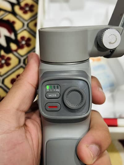 Zhiyun smooth-Q3 gimble /stablizer