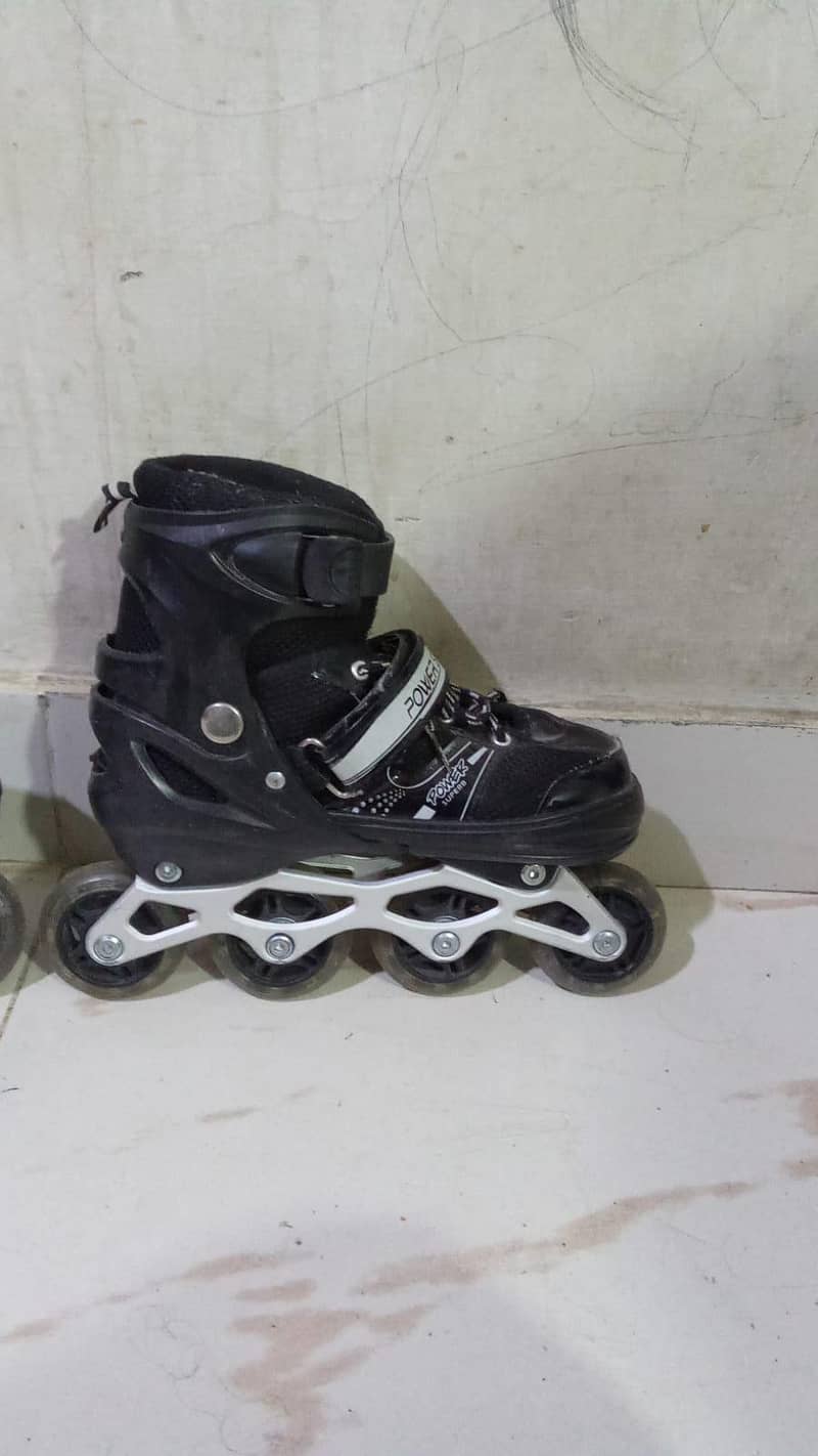 roller skates 3