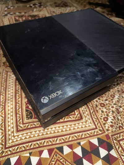 Xbox One 500gb (Not working-For parts)