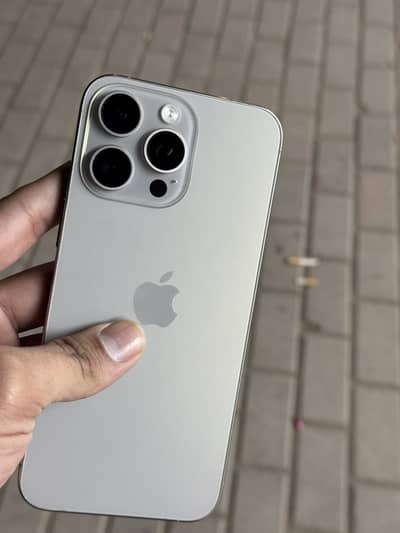 Iphone15 promax sim lock all ok