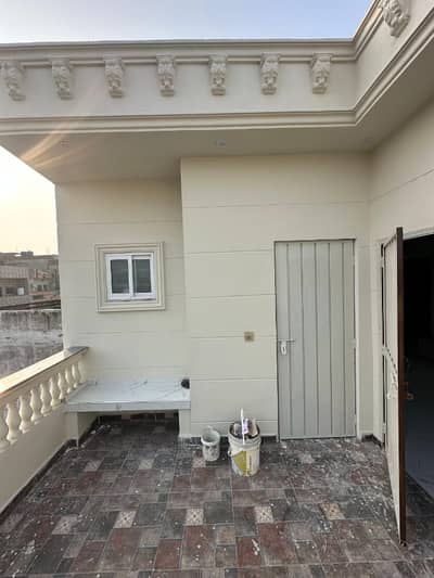 5 Marla Prime Location House Available For Rent