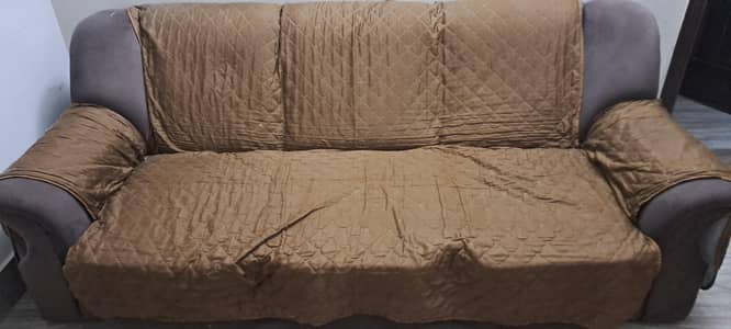 sofa set saf nd good condition  5seter new hain pic m esy hain