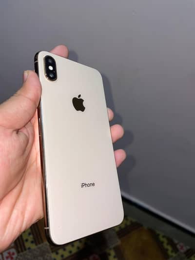 iphone xsmax offical approve 64 gb watsp 03133561355