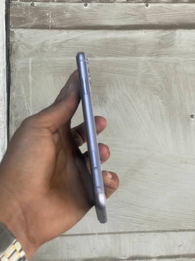 iPhone 11 Non pta Factory unlock 64 Gb waterpack