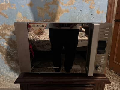 Homage microwave with grill in excellent condition