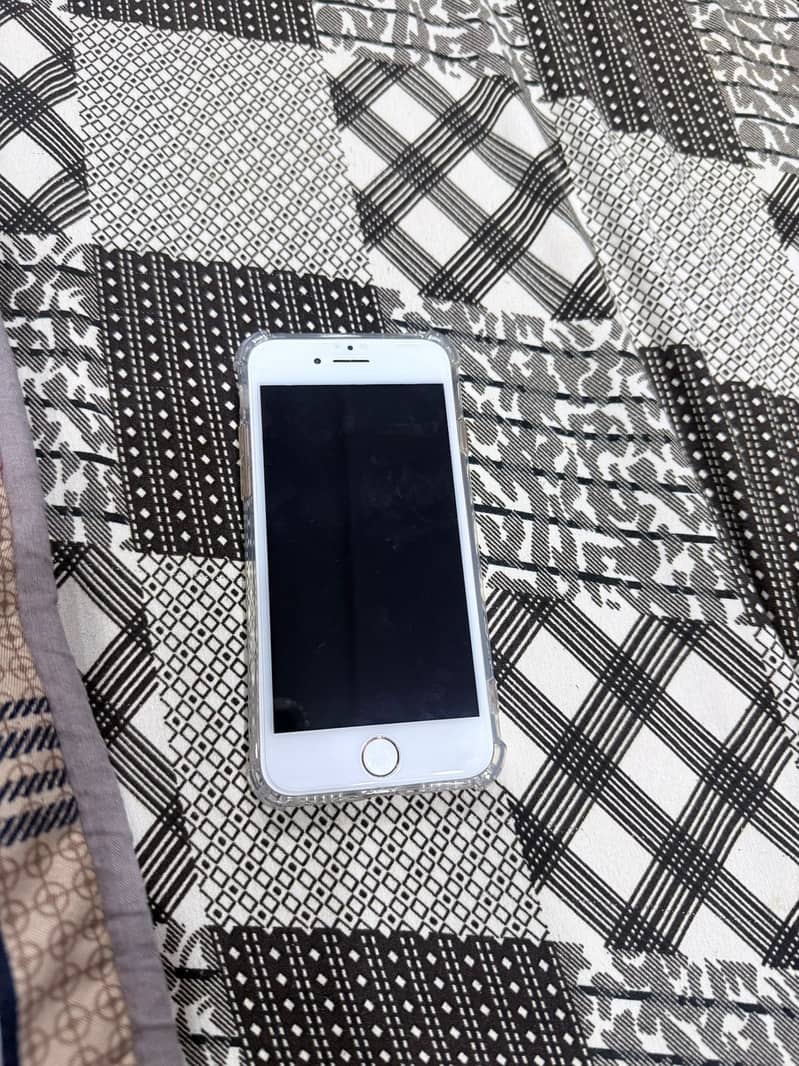 Apple iPhone 8 1