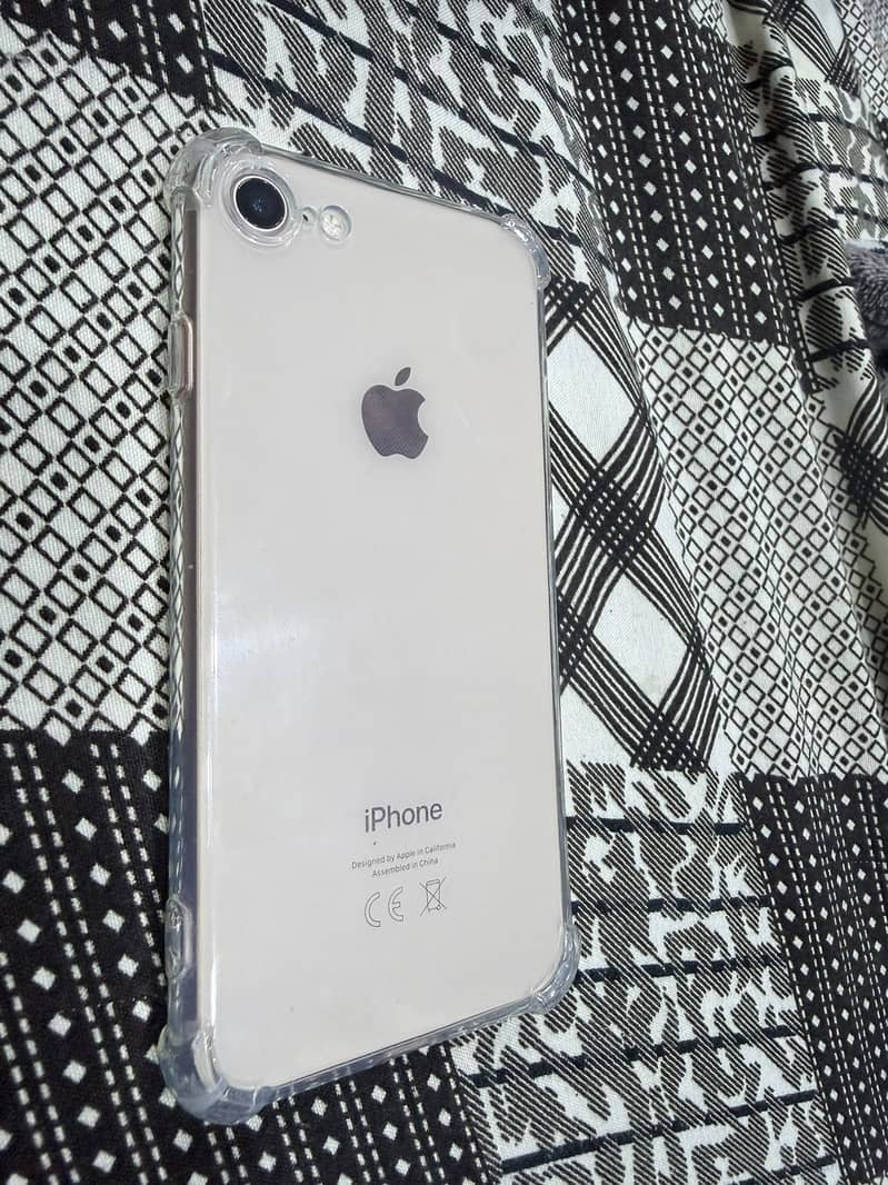 Apple iPhone 8 3