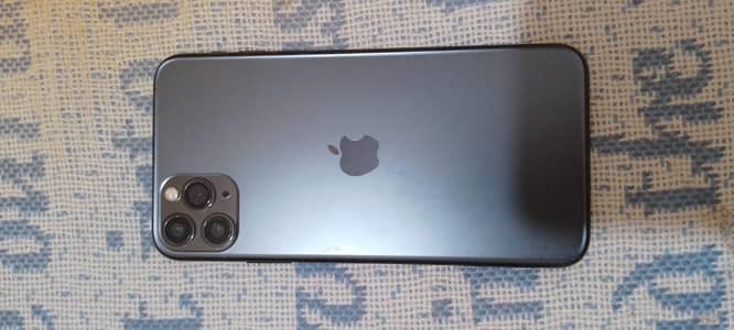 i phone 11 pro max 256 gb sell 10/10 condition non pta