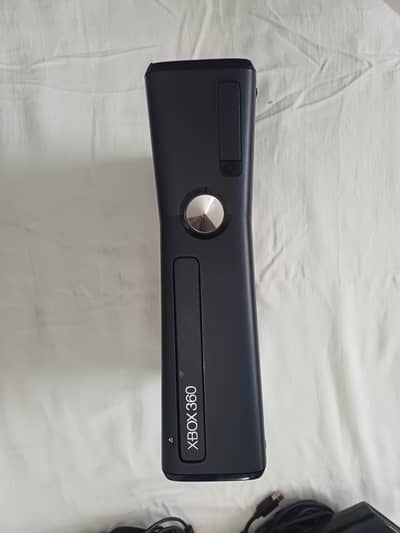 Xbox 360 Slim 250 GB | JTAG | With Kinect