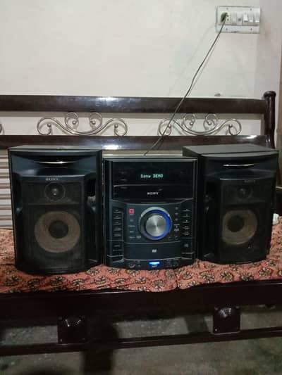 Sony MHC-GZR777D Hi-Fi Sound System Powerful Bass Speakers DVD USB AUX