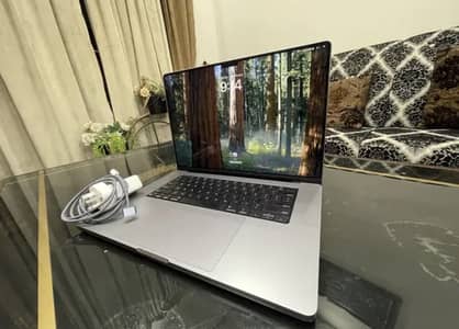 MACBOOK PRO 2019 32GB RAM 1TB STORAGE WITH GURANTEE