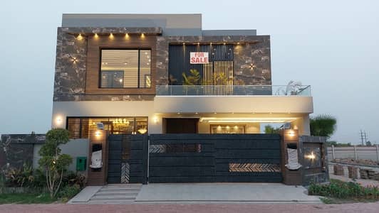 10 MARLA BRAND NEW LUXURY HOUSE FOR SALE