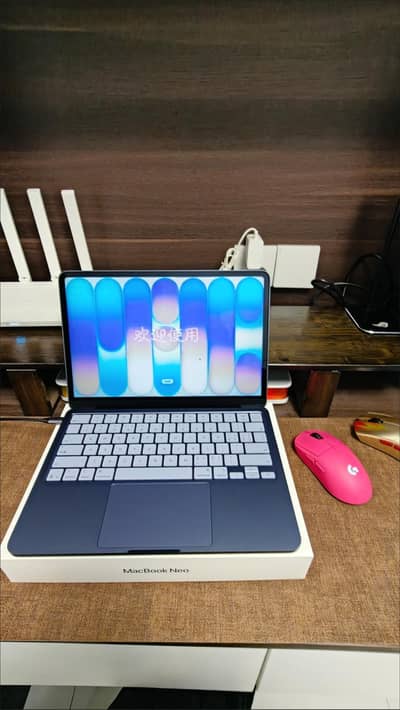 MacBook Neo 8+512