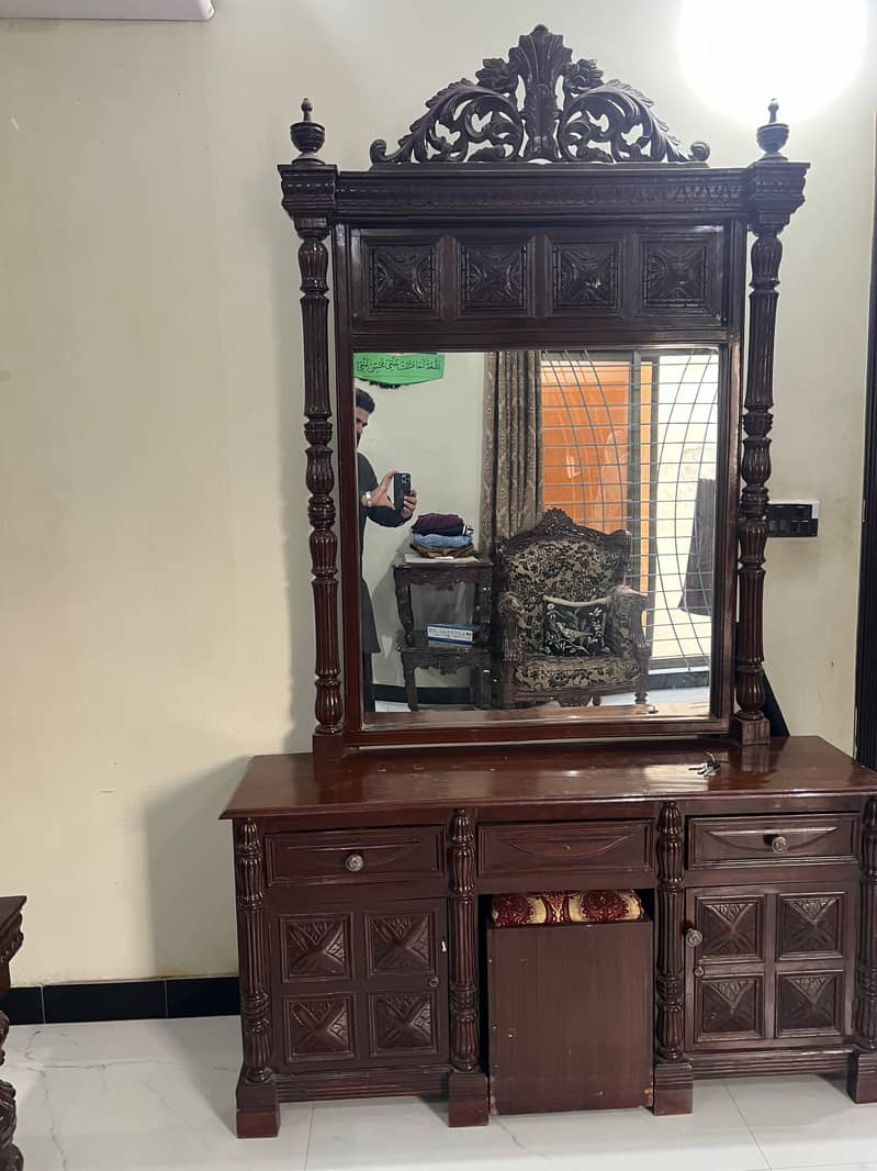 solid bedset with dressing and side tables 1