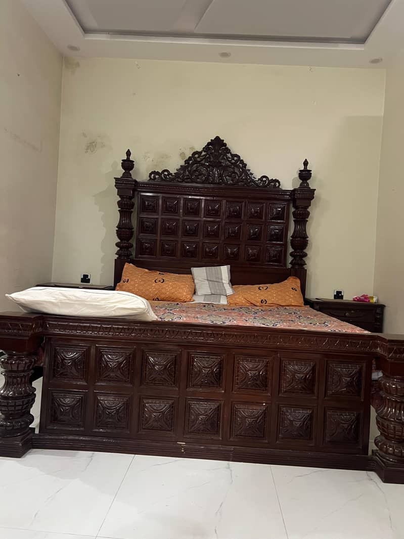 solid bedset with dressing and side tables 6