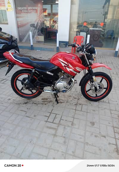 YAMAHA YBR G 2017 MODEL