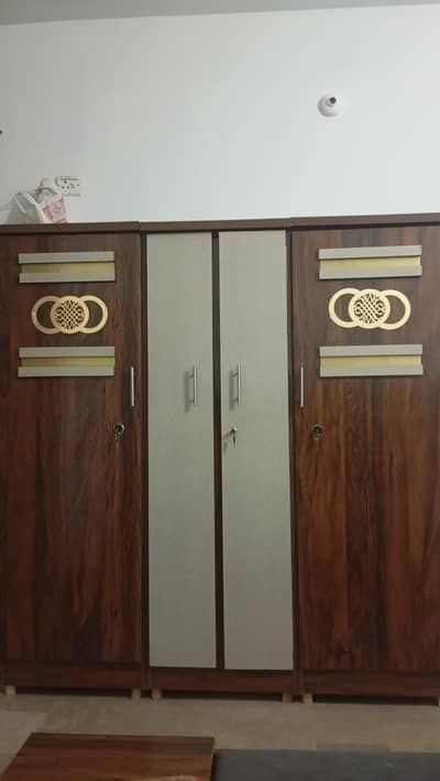 Bed Dressing Almari side table without matress