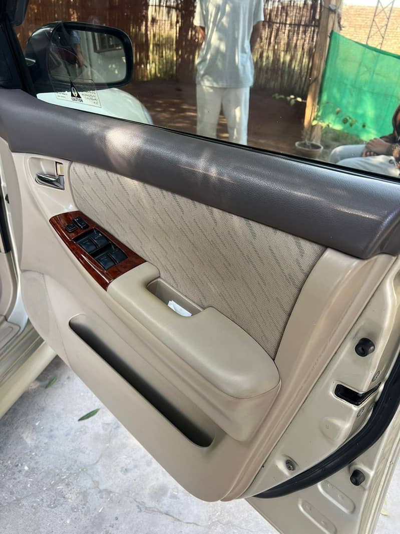 Altis 1.8 automatic 9