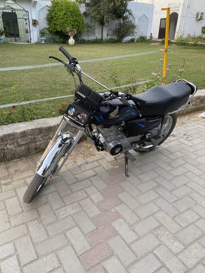 honda 125cc 2025model condition total 10/9 one hand use