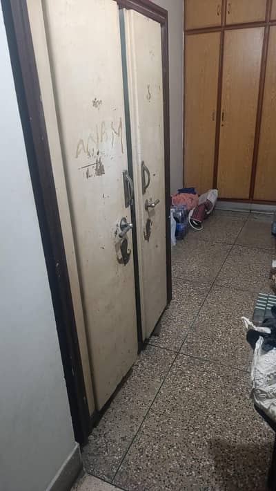 iron Almari / iron cupboard