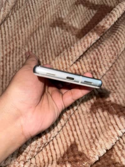 google 7a 8/128 official  pta