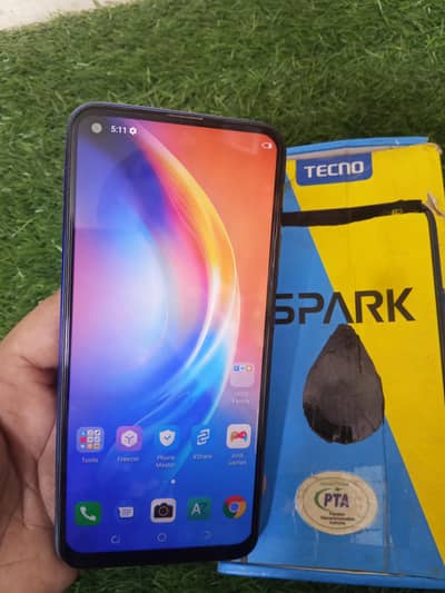 Tecno spark 5 pro 4*64