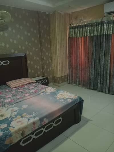 Short term furnished apartment available for rent bahria town.