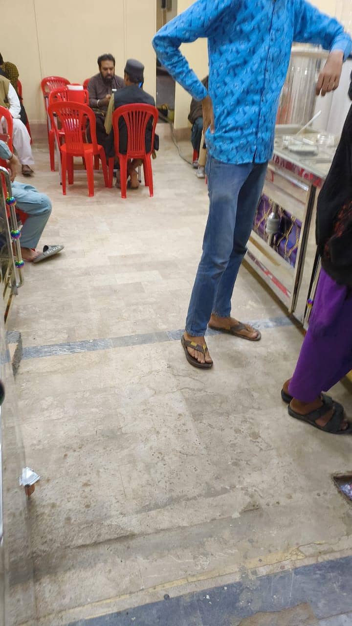 پراٹھا بنانے والا کاریگر چاہیے 1