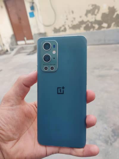 OnePlus 9 pro 12/256