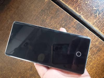 Vivo V40 sale/exchange possible. 03361006080