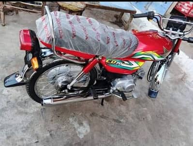Honda CD 70 2022 model urgent sale connect Whatsapp 03/314/11/6274