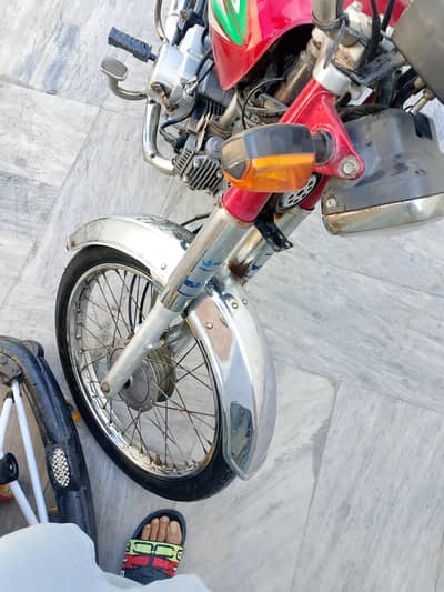 good bhai ka engine ka kam koi hai ki nahin hone wala tyre tutane Hain