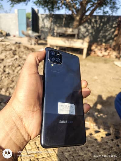 Samsung A12