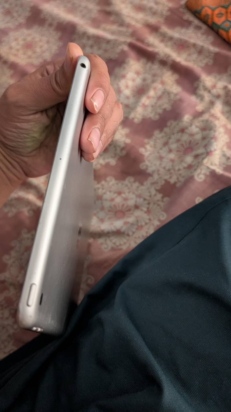 iPad 9th generation with box 0