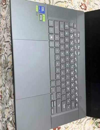 ASUS ROG Zephyrus G16 – RTX 4090, i9-185H, 32GB, 2TB SSD – USA Model