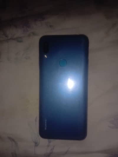 y6 prime camera b ok hai finger b ok hai 2 32 me hai