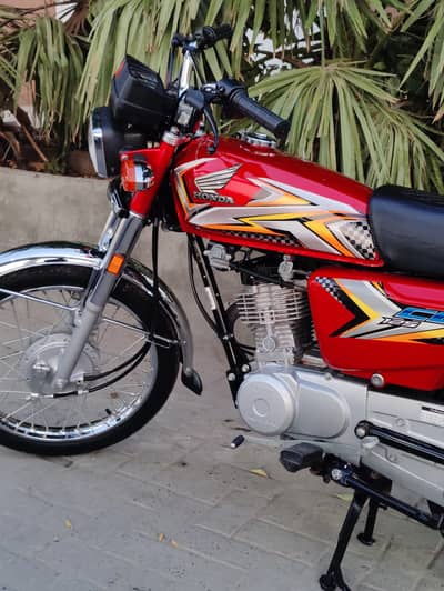 Honda CG 125 Bike | Model 2024\2025 | 5,000 Km Use Bike Only Call