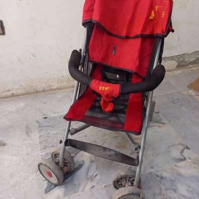 beautifull red color pram