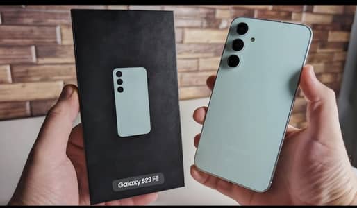 S23 Fe official full box with 10 months warranty 10/10