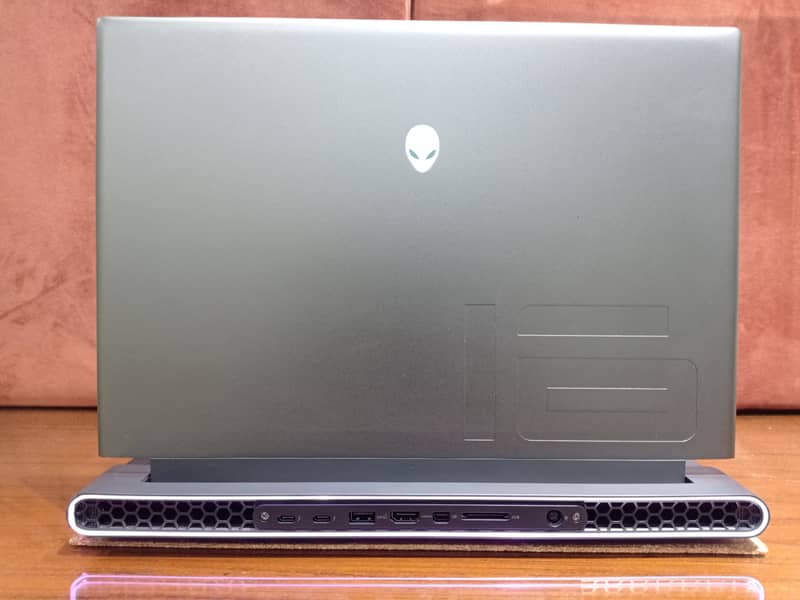 Alienware M16r1 4