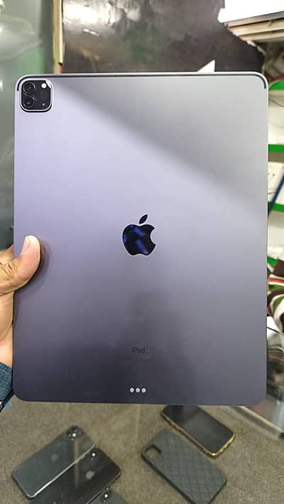 ipad pro Big screen size 12.9 inch 5th generation 128Gb