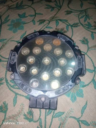 Round LED light for vehicle