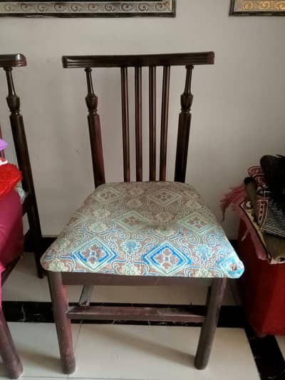 6 Dinning Chairs