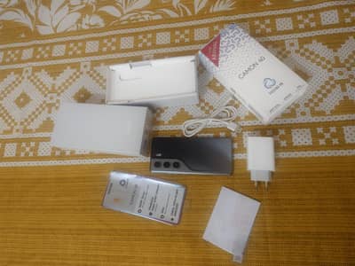 brand new phone with original charger and box only for sale