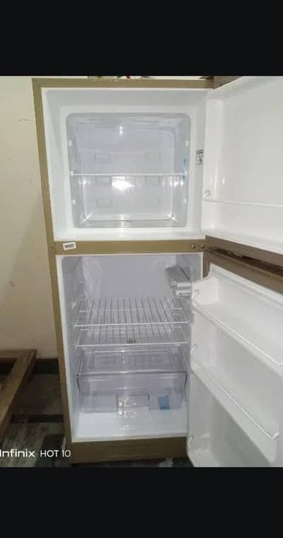 Brand New dowlance fridge only 1 moth used small size 03268554147