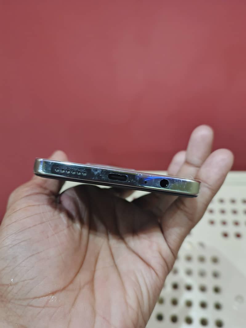 Tecno camon 30 2