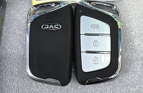 Locksmith/Car remote key maker